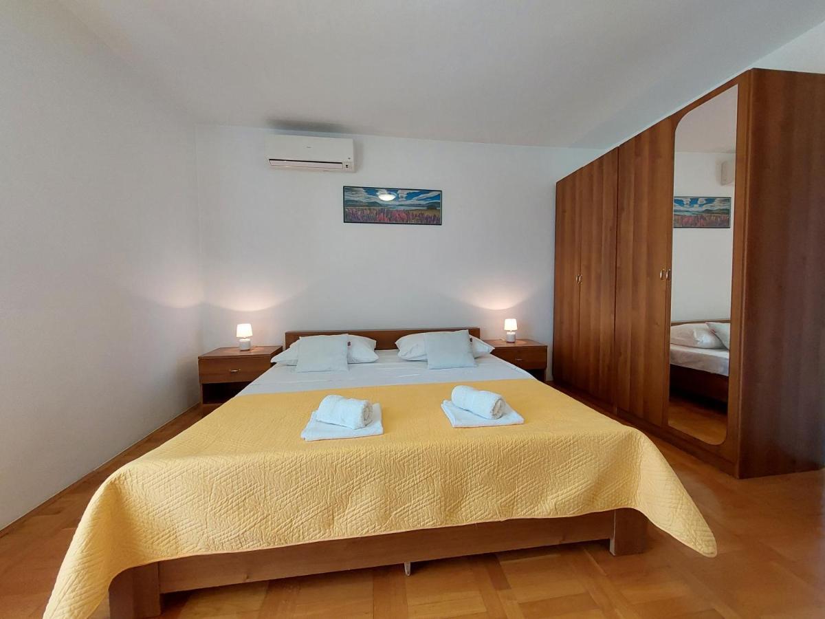 Apartmani Rahela Vodice Zewnętrze zdjęcie